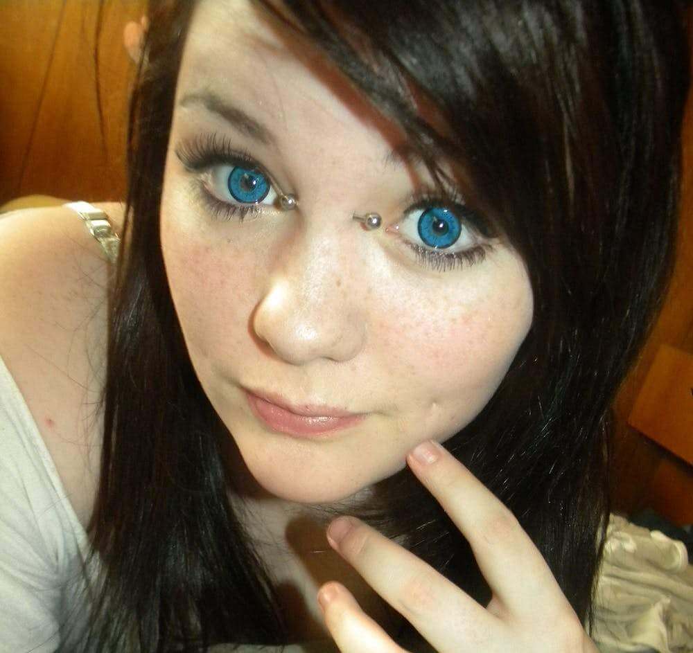 EOS Dolly Eye Blue Circle Lens